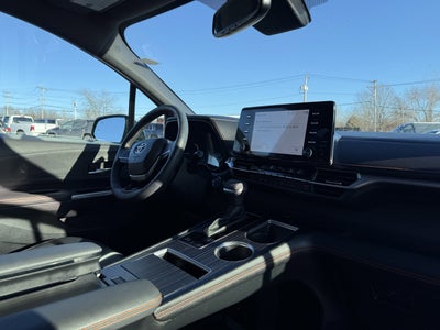 2023 Toyota Sienna XSE 7 Passenger