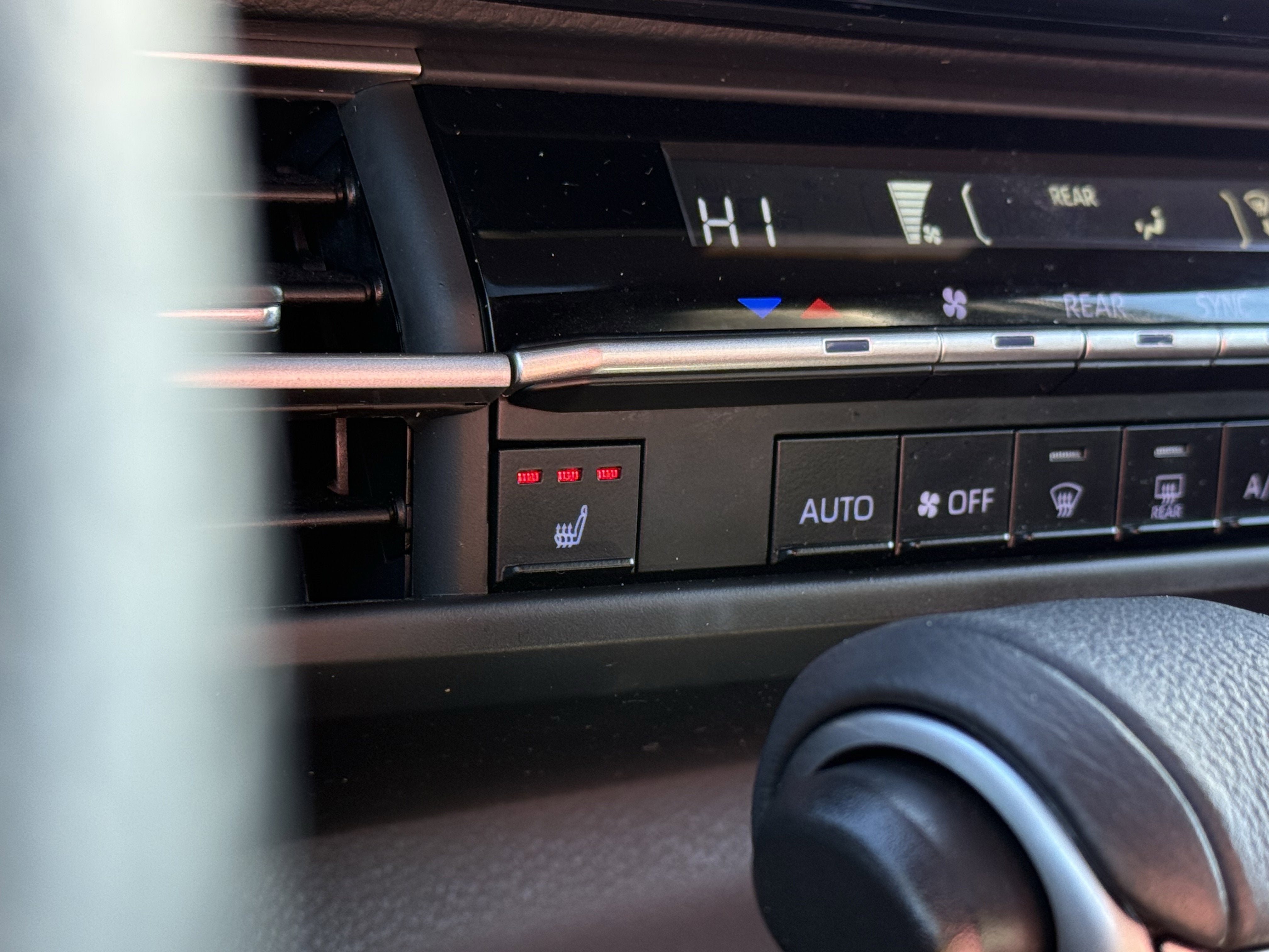 2023 Toyota Sienna XSE 7 Passenger