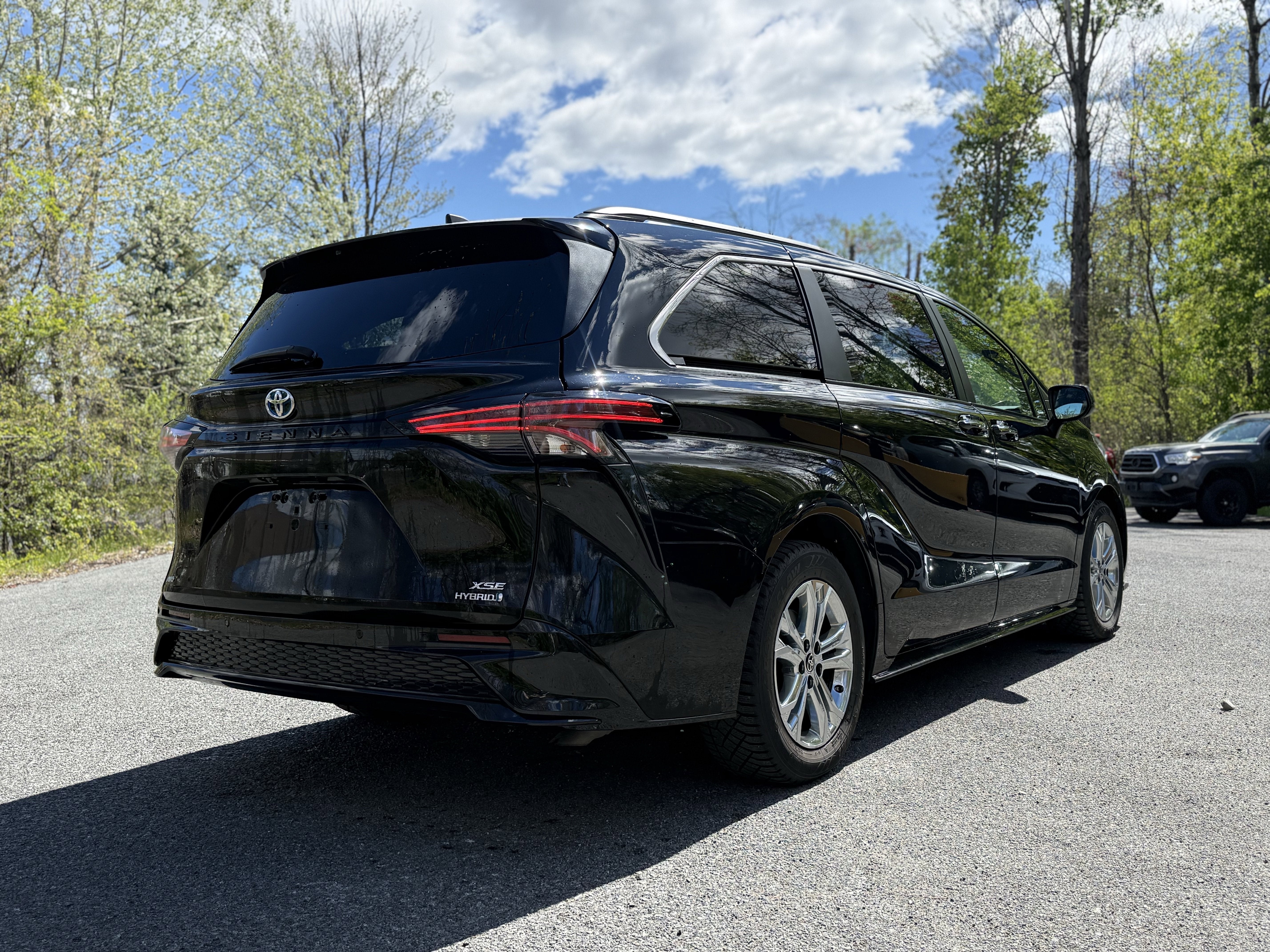 2022 Toyota Sienna XSE 7 Passenger