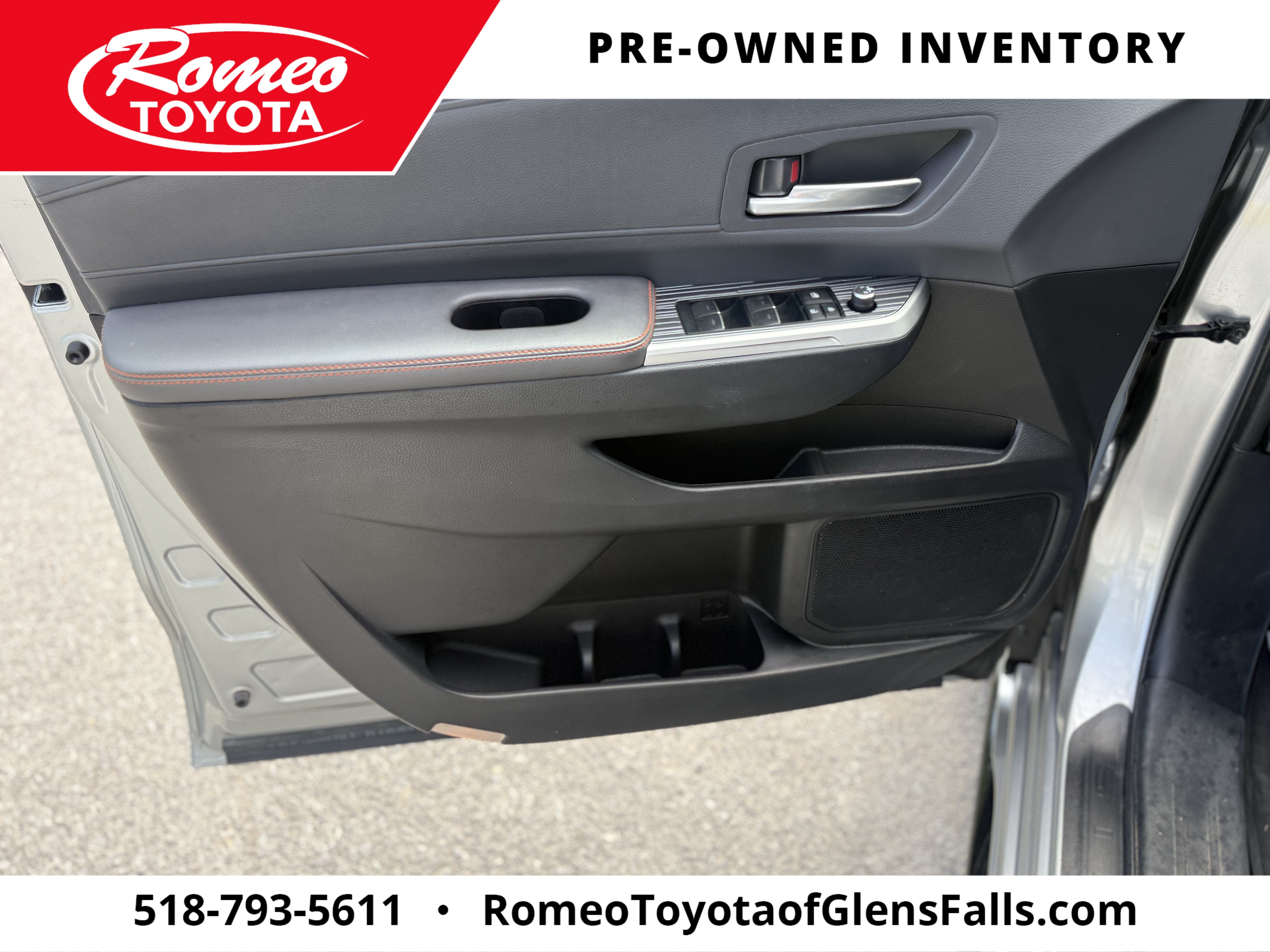 2023 Toyota Sienna XSE 7 Passenger