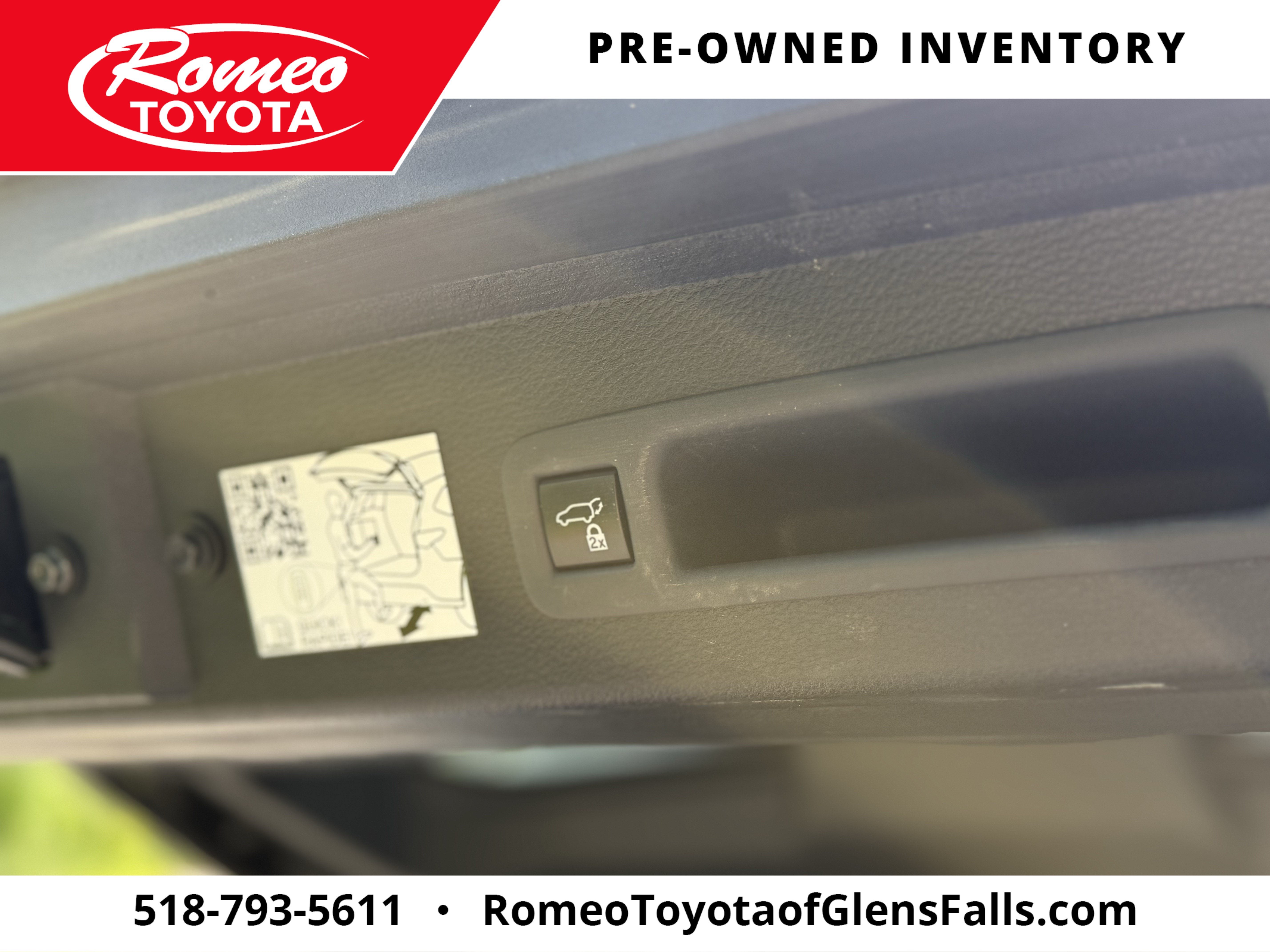 2023 Toyota Sienna XSE 7 Passenger