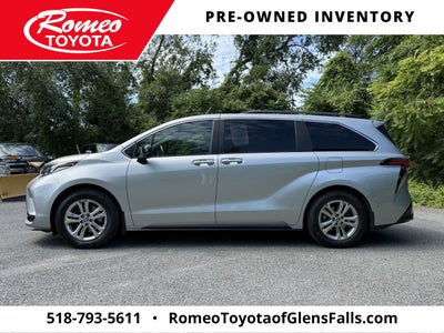 2023 Toyota Sienna XSE 7 Passenger
