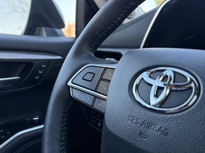 2025 Toyota Highlander Hybrid Platinum