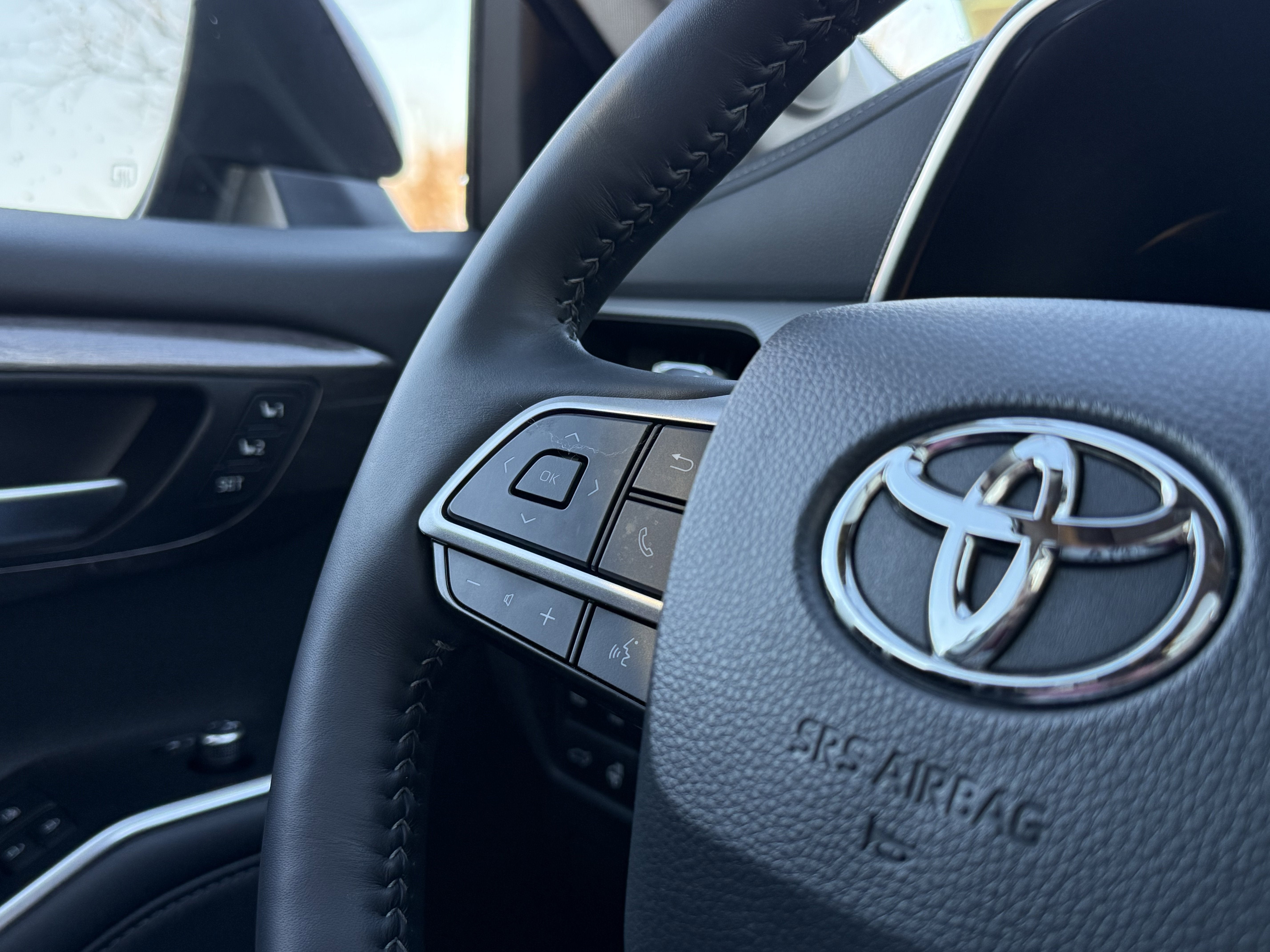 2025 Toyota Highlander Hybrid Platinum