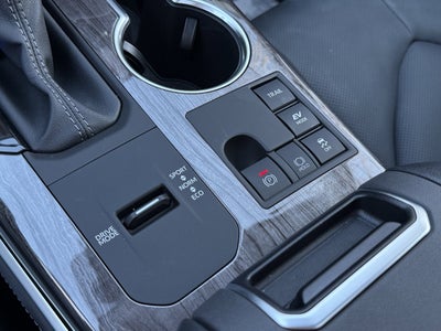 2025 Toyota Highlander Hybrid Platinum