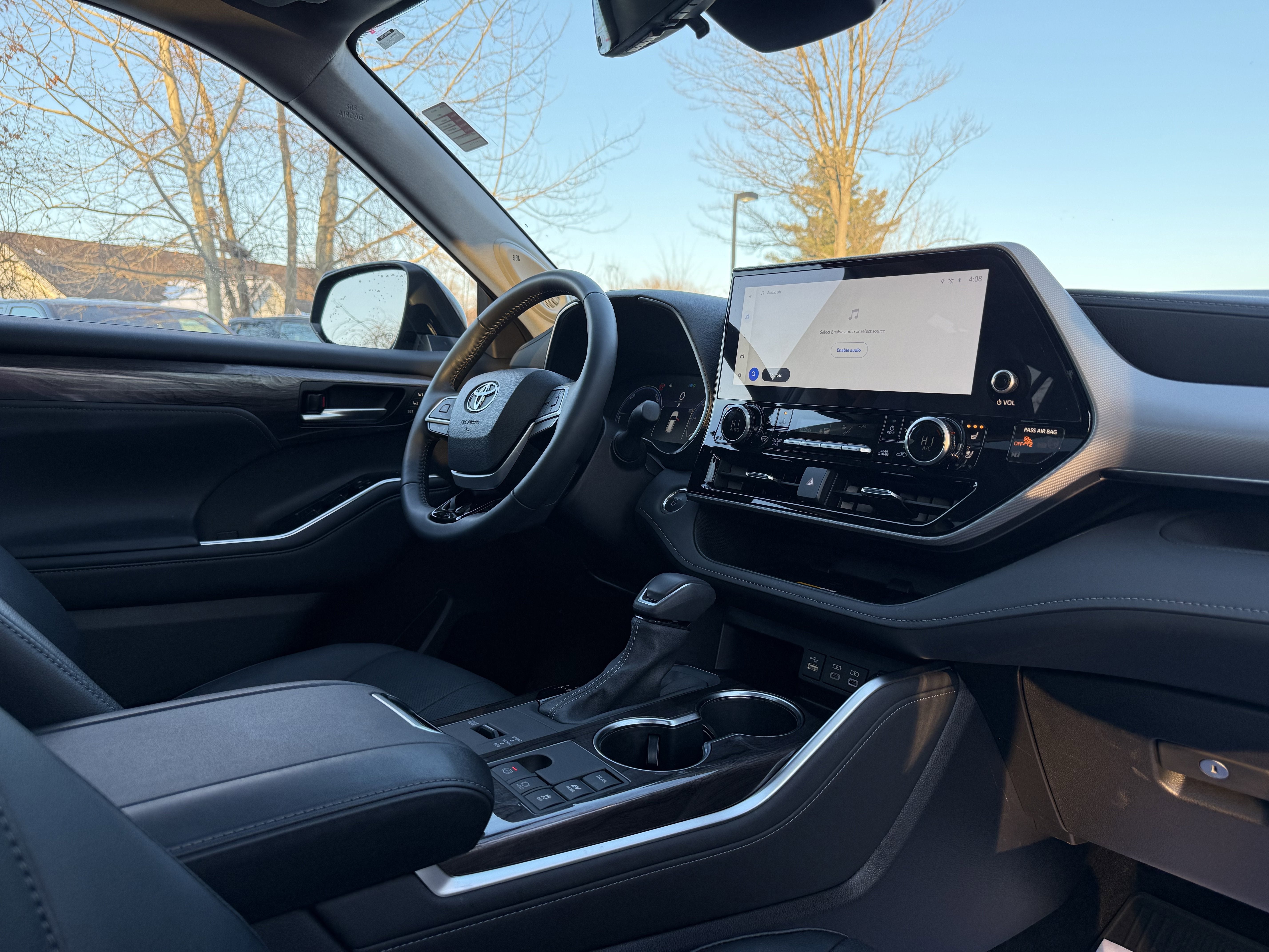 2025 Toyota Highlander Hybrid Platinum