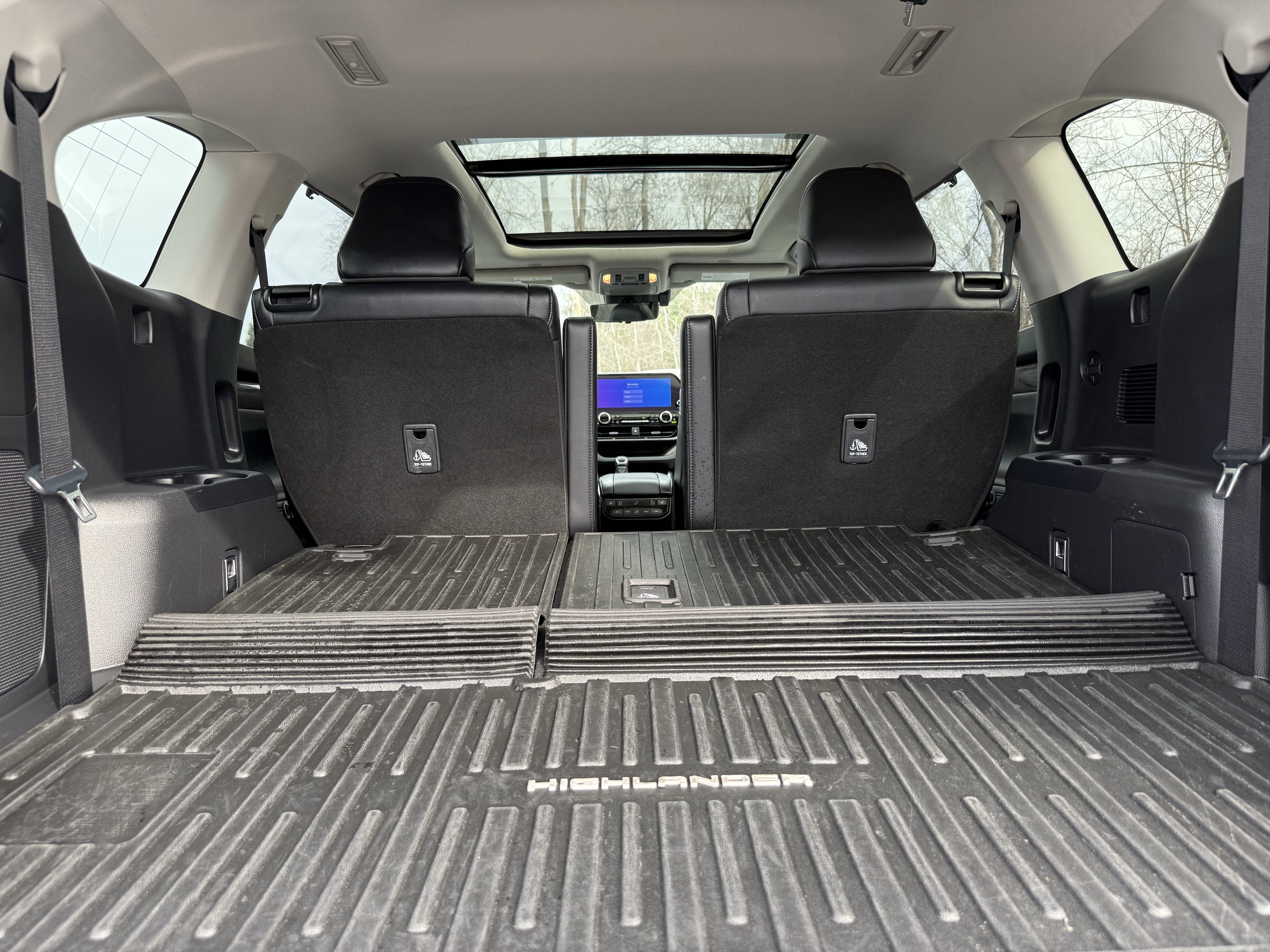 2023 Toyota Highlander Hybrid Platinum