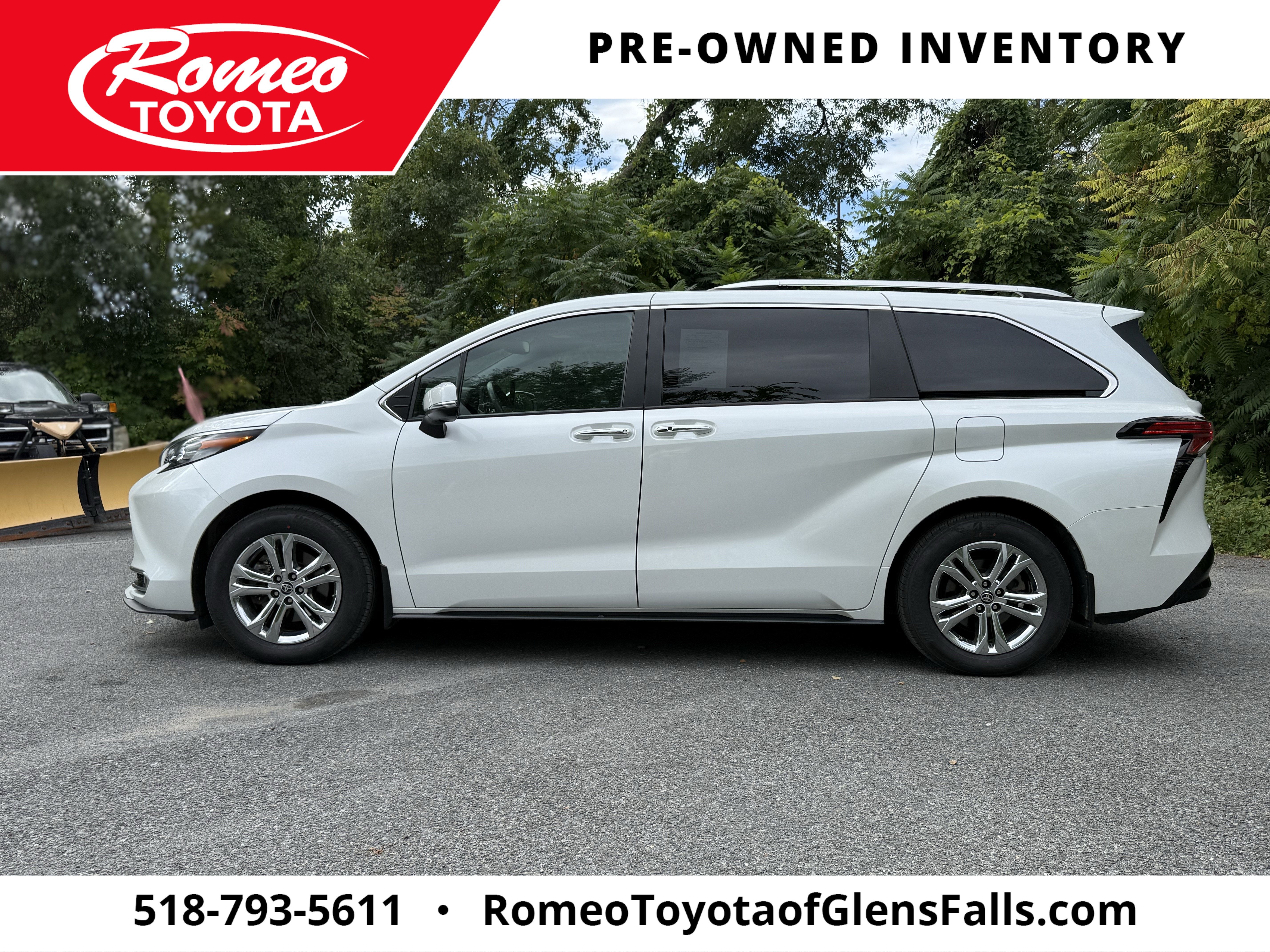 2023 Toyota Sienna Platinum 7 Passenger