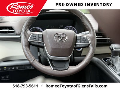 2023 Toyota Sienna Platinum 7 Passenger