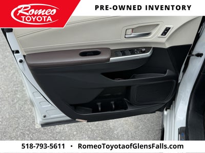 2023 Toyota Sienna Platinum 7 Passenger