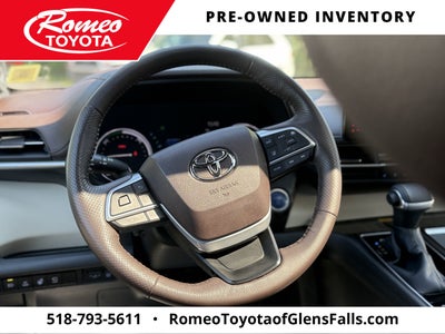 2022 Toyota Sienna Platinum 7 Passenger