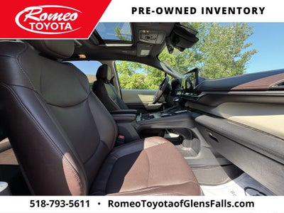 2022 Toyota Sienna Platinum 7 Passenger