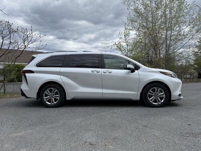 2023 Toyota Sienna Platinum 7 Passenger