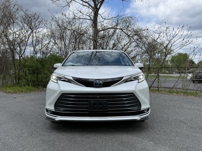 2023 Toyota Sienna Platinum 7 Passenger
