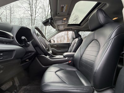 2021 Toyota Highlander Hybrid XLE