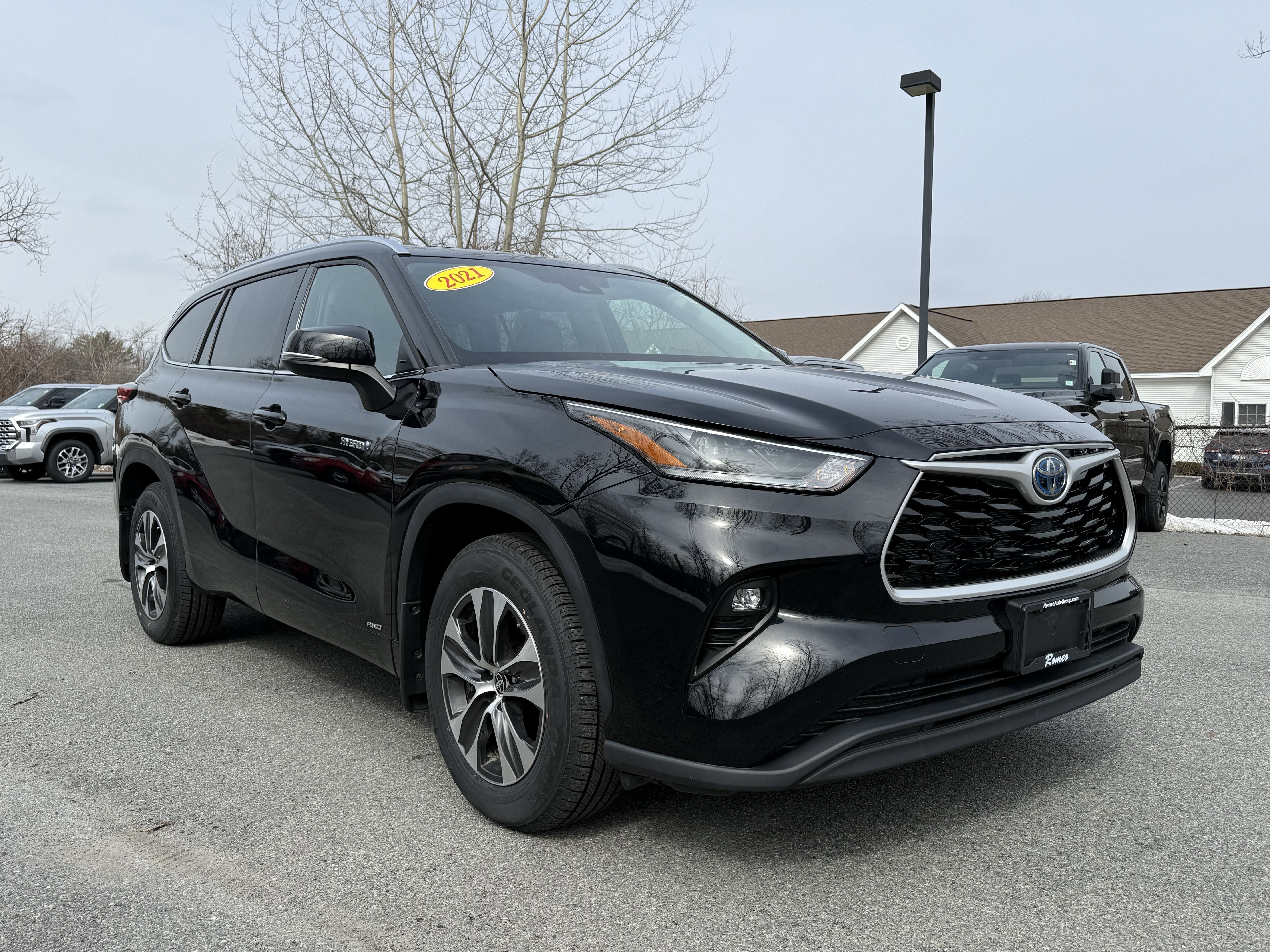 2021 Toyota Highlander Hybrid XLE