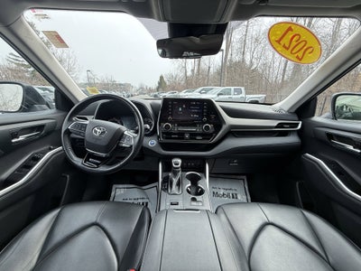 2021 Toyota Highlander Hybrid XLE