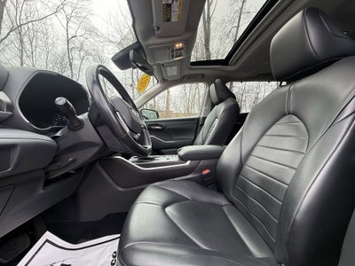 2021 Toyota Highlander Hybrid XLE