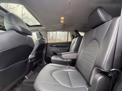 2021 Toyota Highlander Hybrid XLE