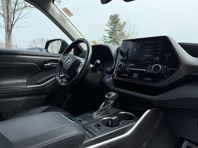 2021 Toyota Highlander Hybrid XLE