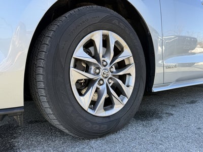 2021 Toyota Sienna XLE 7 Passenger