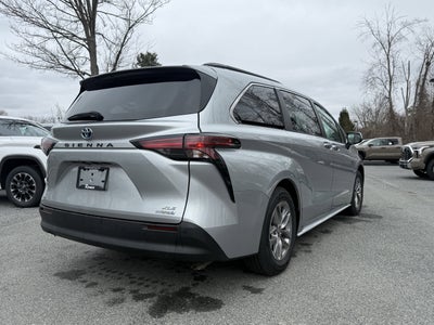 2021 Toyota Sienna XLE 7 Passenger