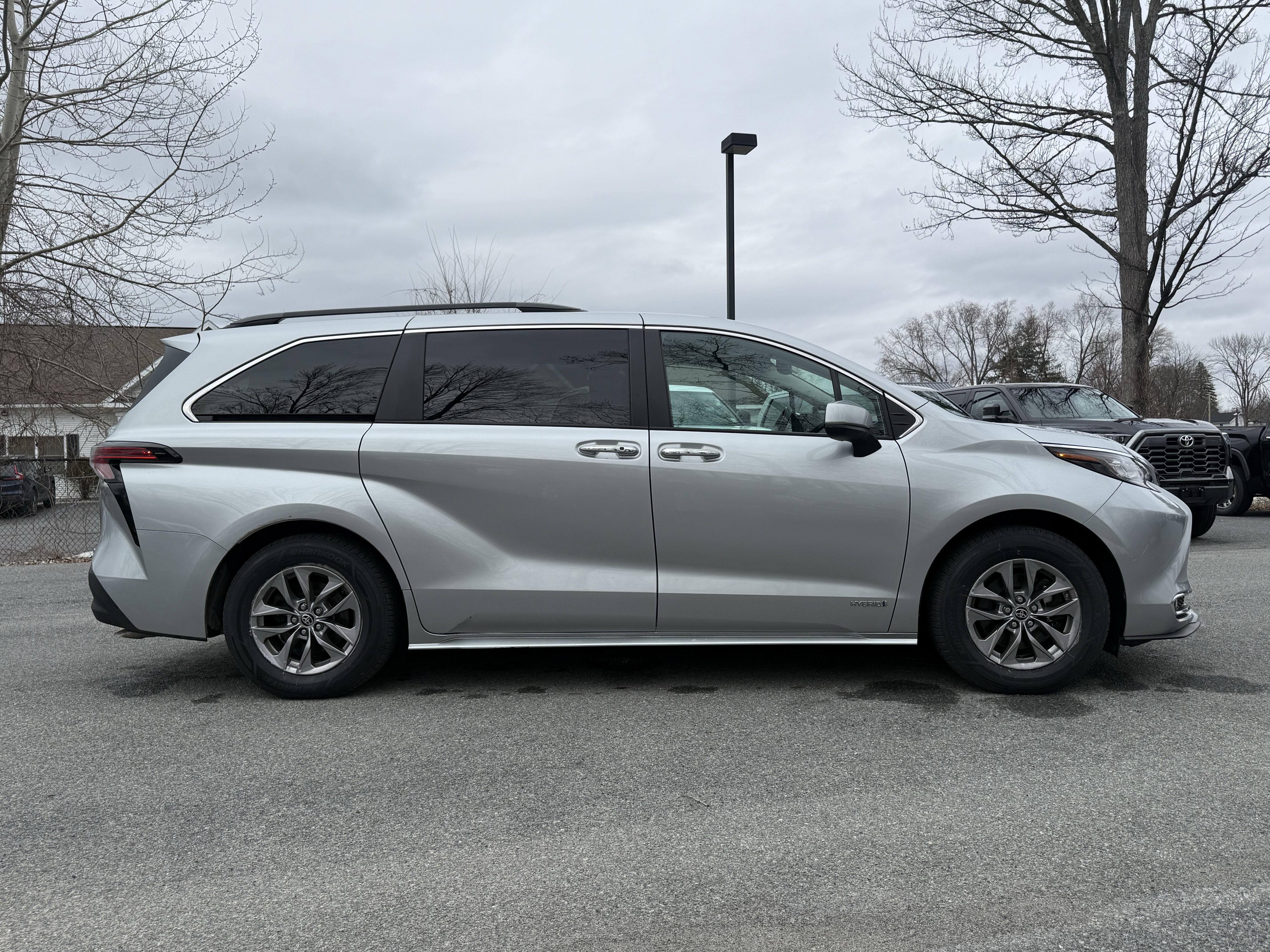 2021 Toyota Sienna XLE 7 Passenger