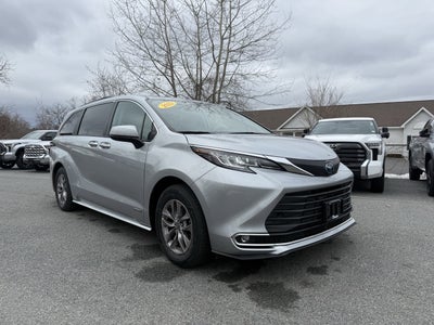 2021 Toyota Sienna XLE 7 Passenger