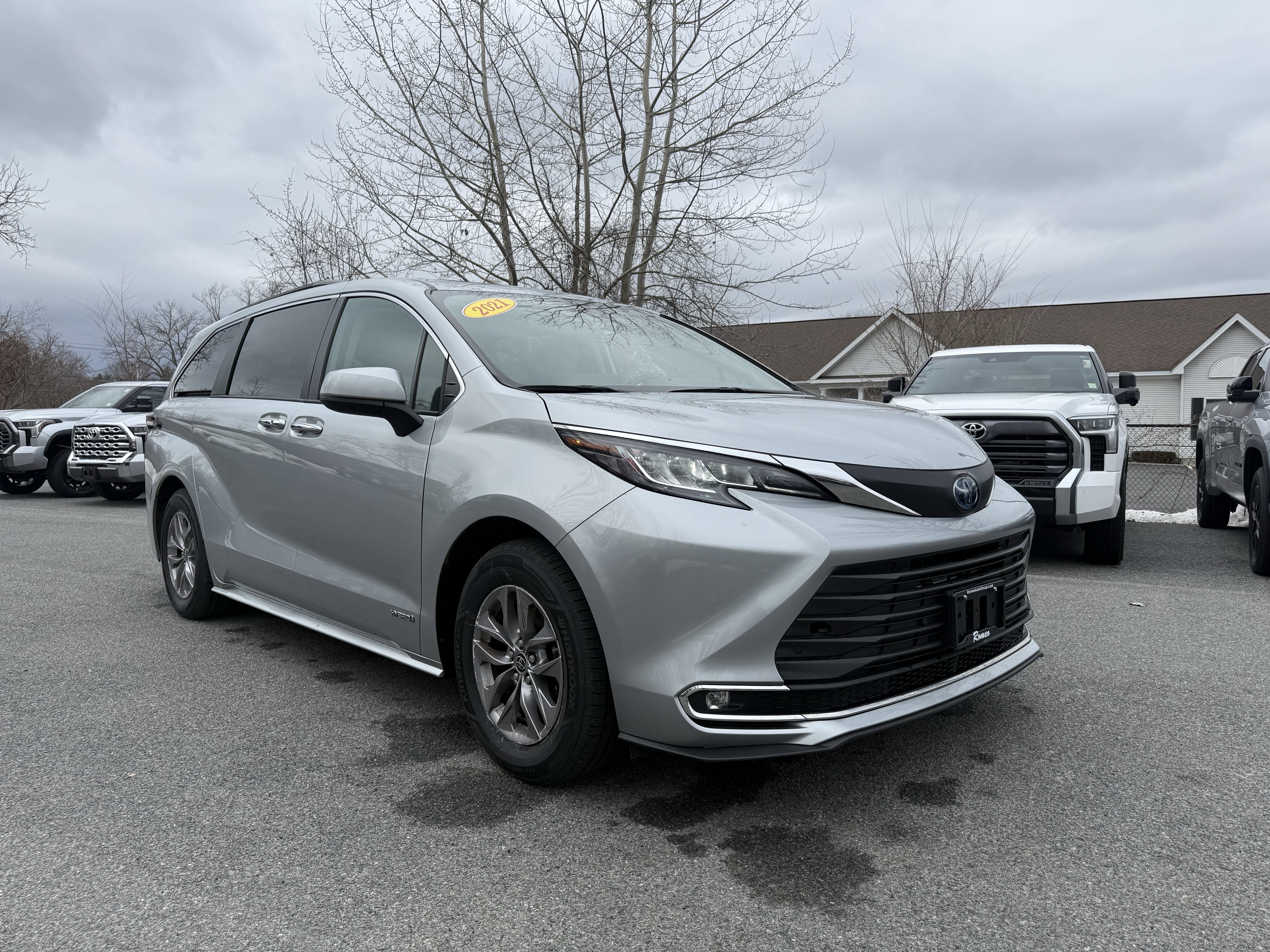 2021 Toyota Sienna XLE 7 Passenger