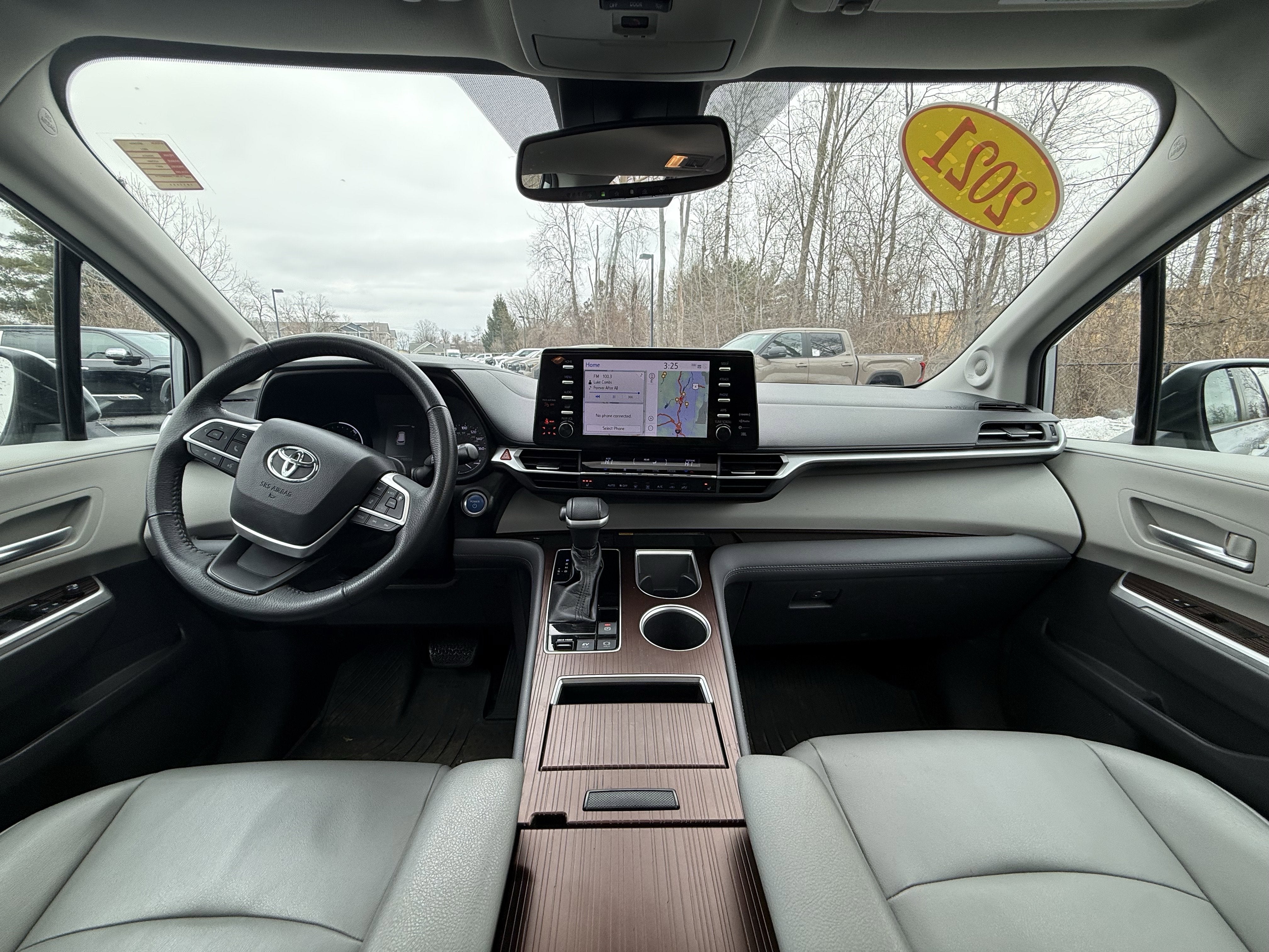 2021 Toyota Sienna XLE 7 Passenger