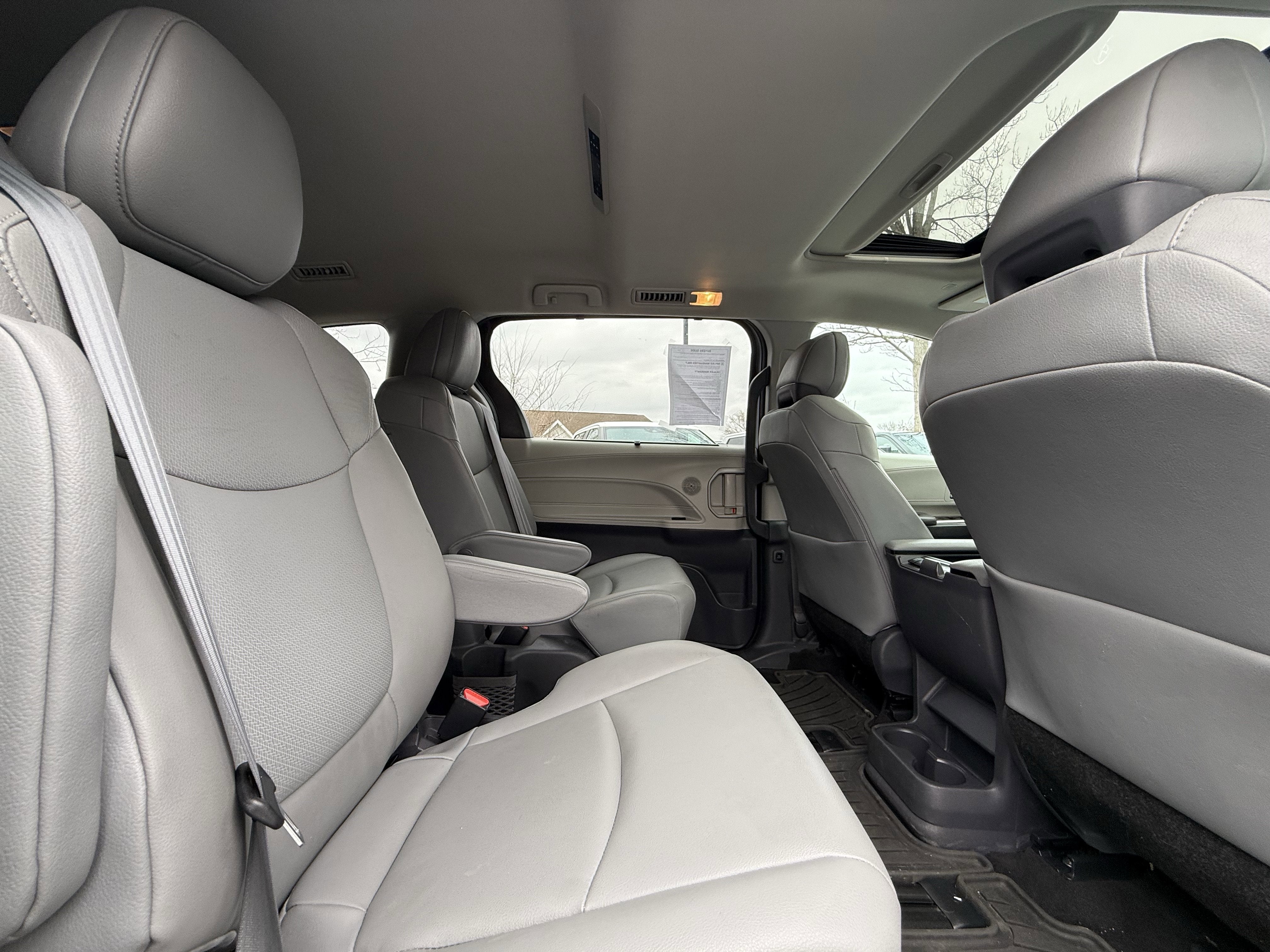 2021 Toyota Sienna XLE 7 Passenger