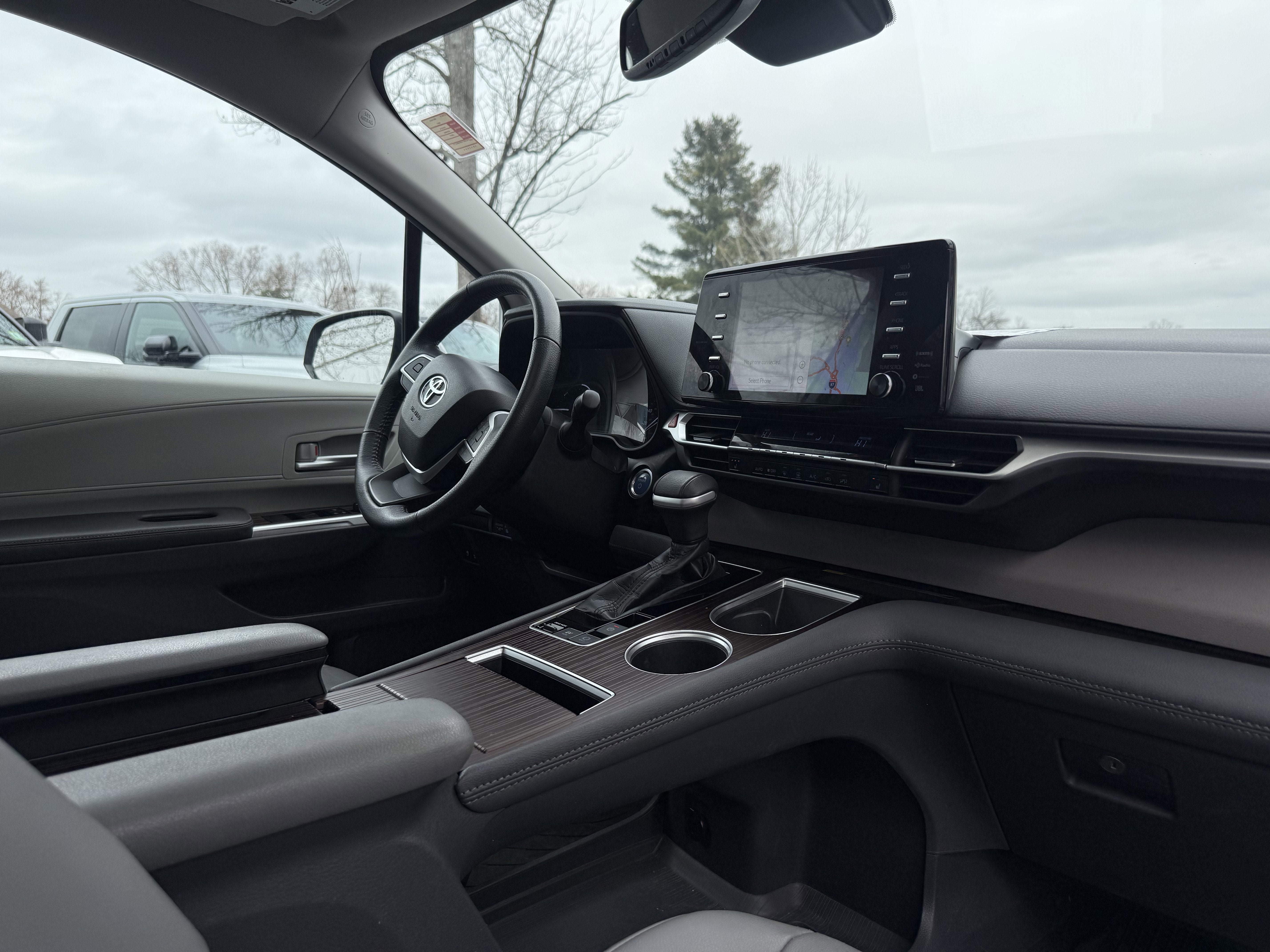 2021 Toyota Sienna XLE 7 Passenger