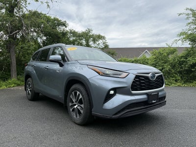 2023 Toyota Highlander Hybrid XLE