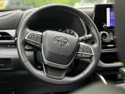 2023 Toyota Highlander Hybrid XLE