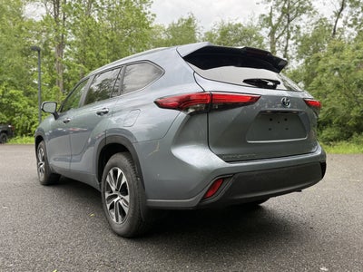 2023 Toyota Highlander Hybrid XLE