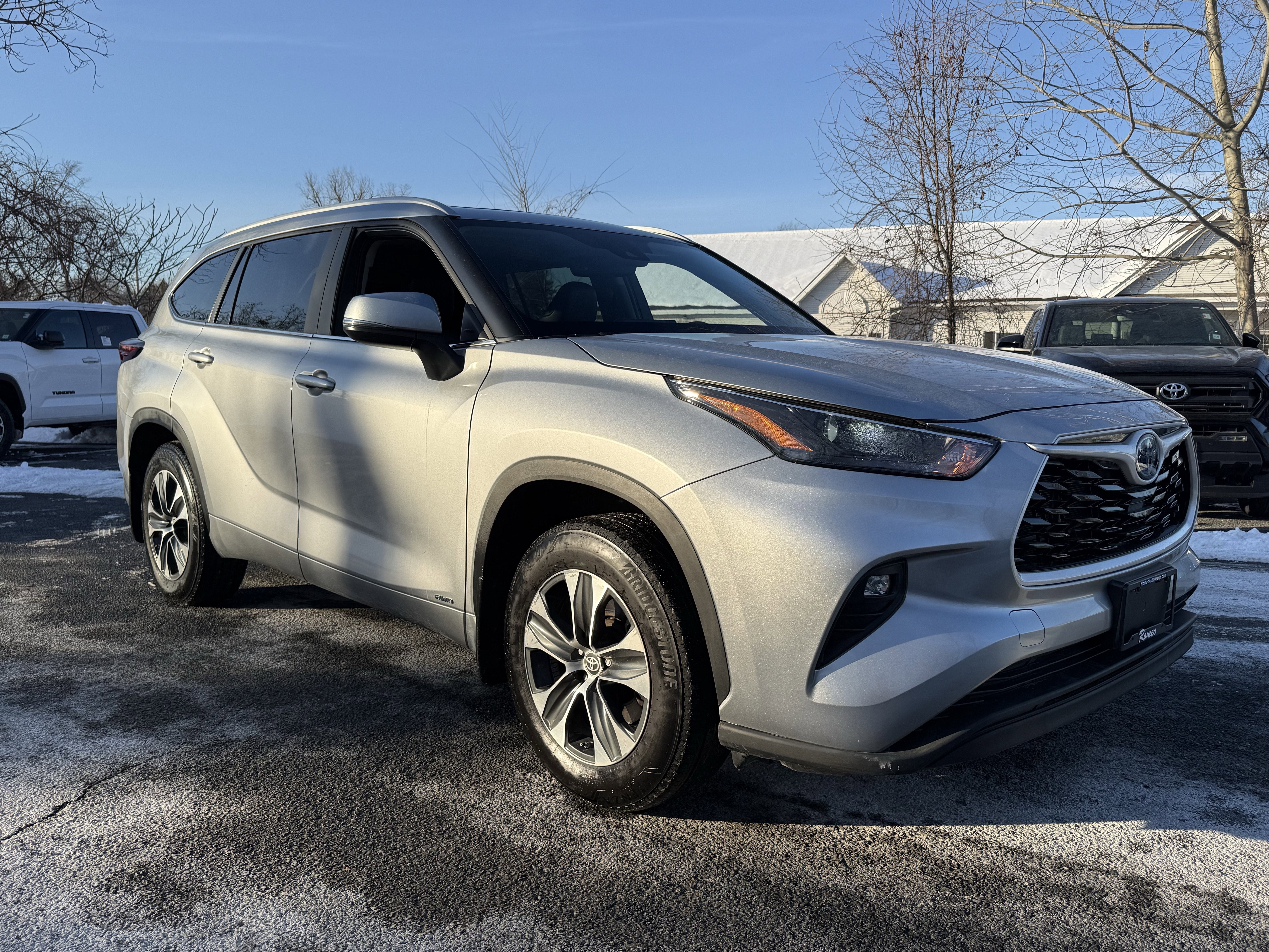 2024 Toyota Highlander Hybrid XLE