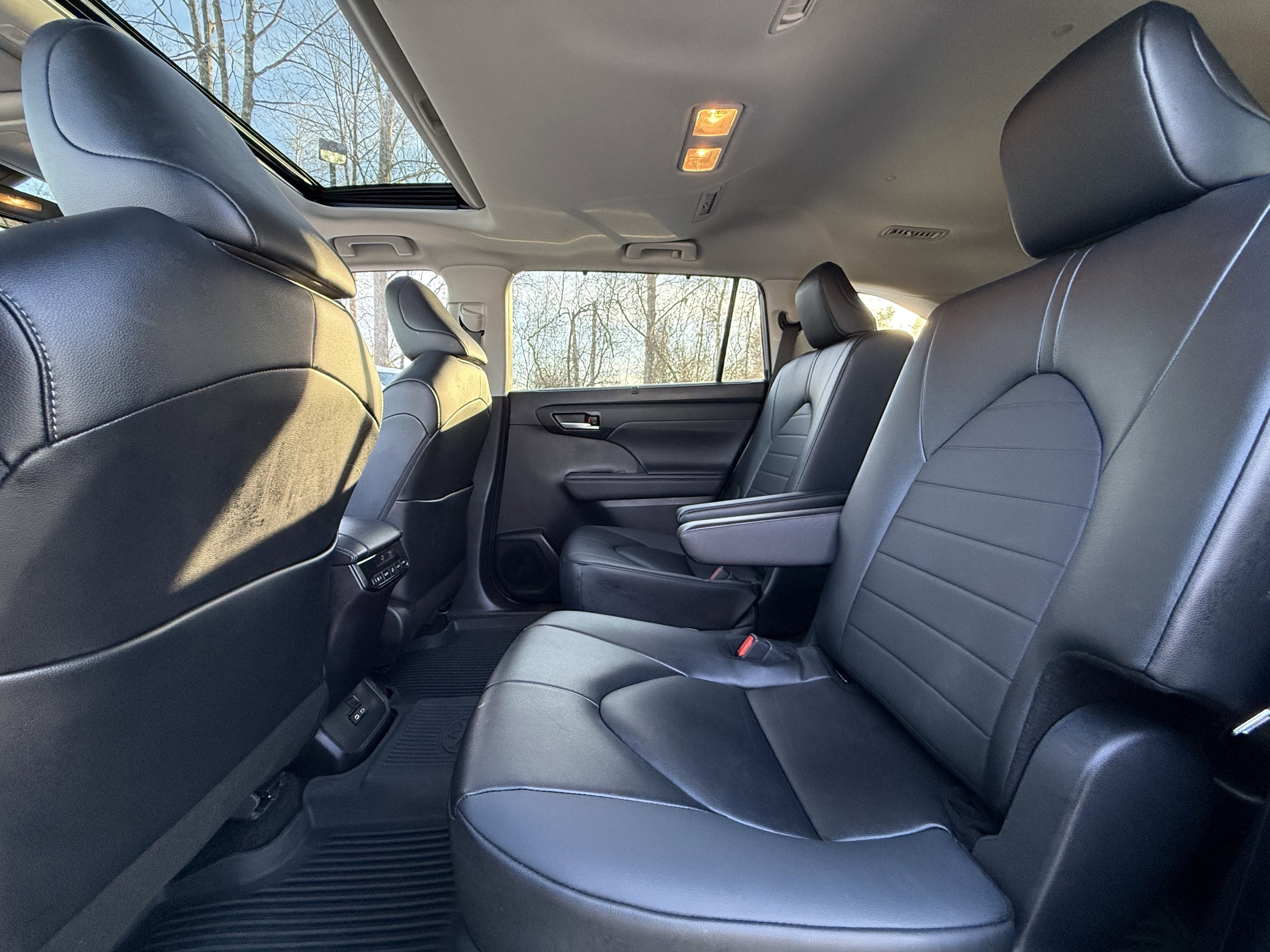 2024 Toyota Highlander Hybrid XLE