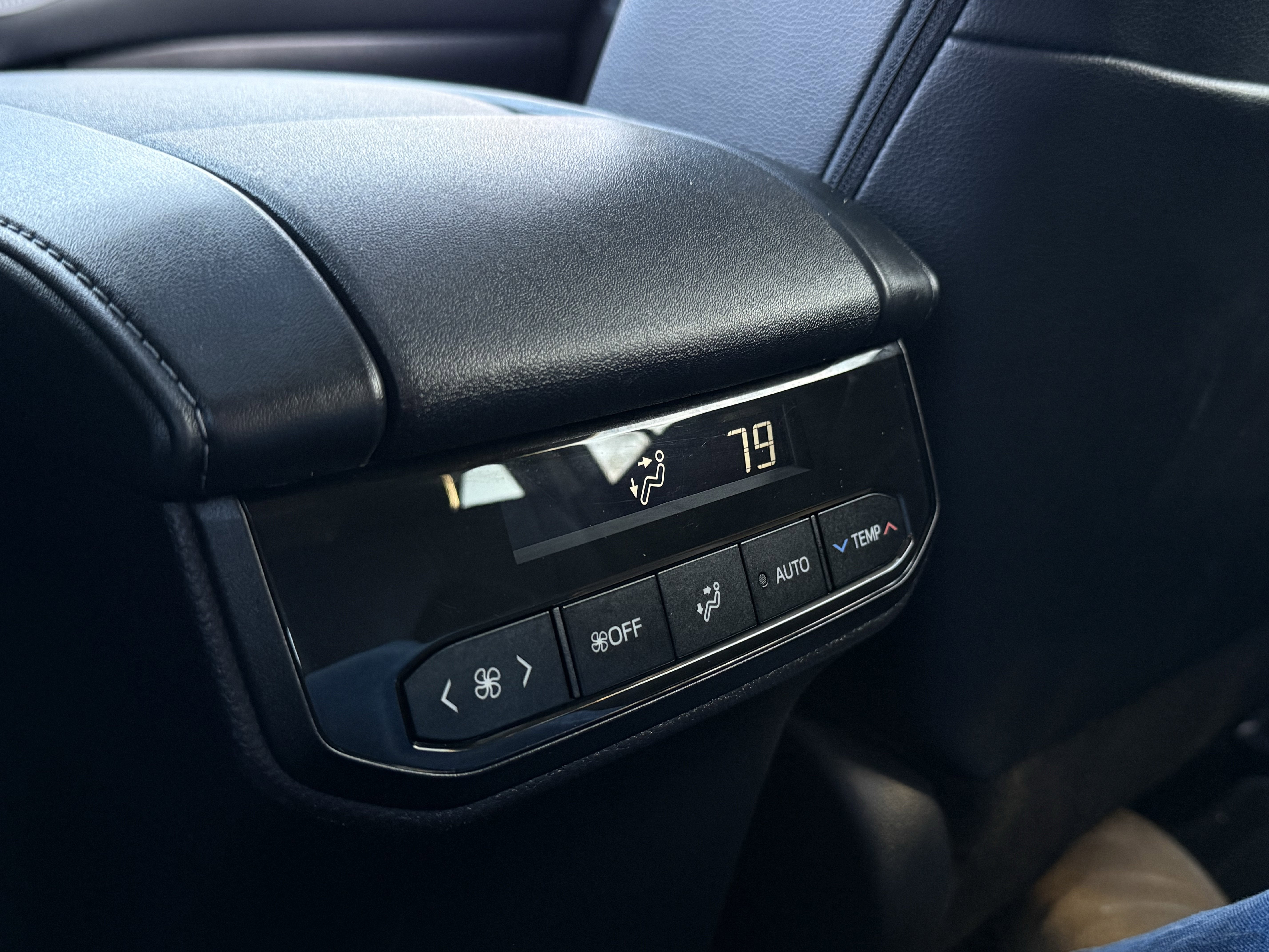 2024 Toyota Highlander Hybrid XLE