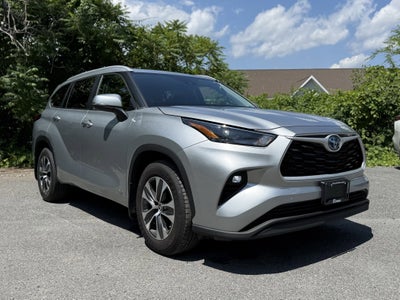 2023 Toyota Highlander Hybrid XLE