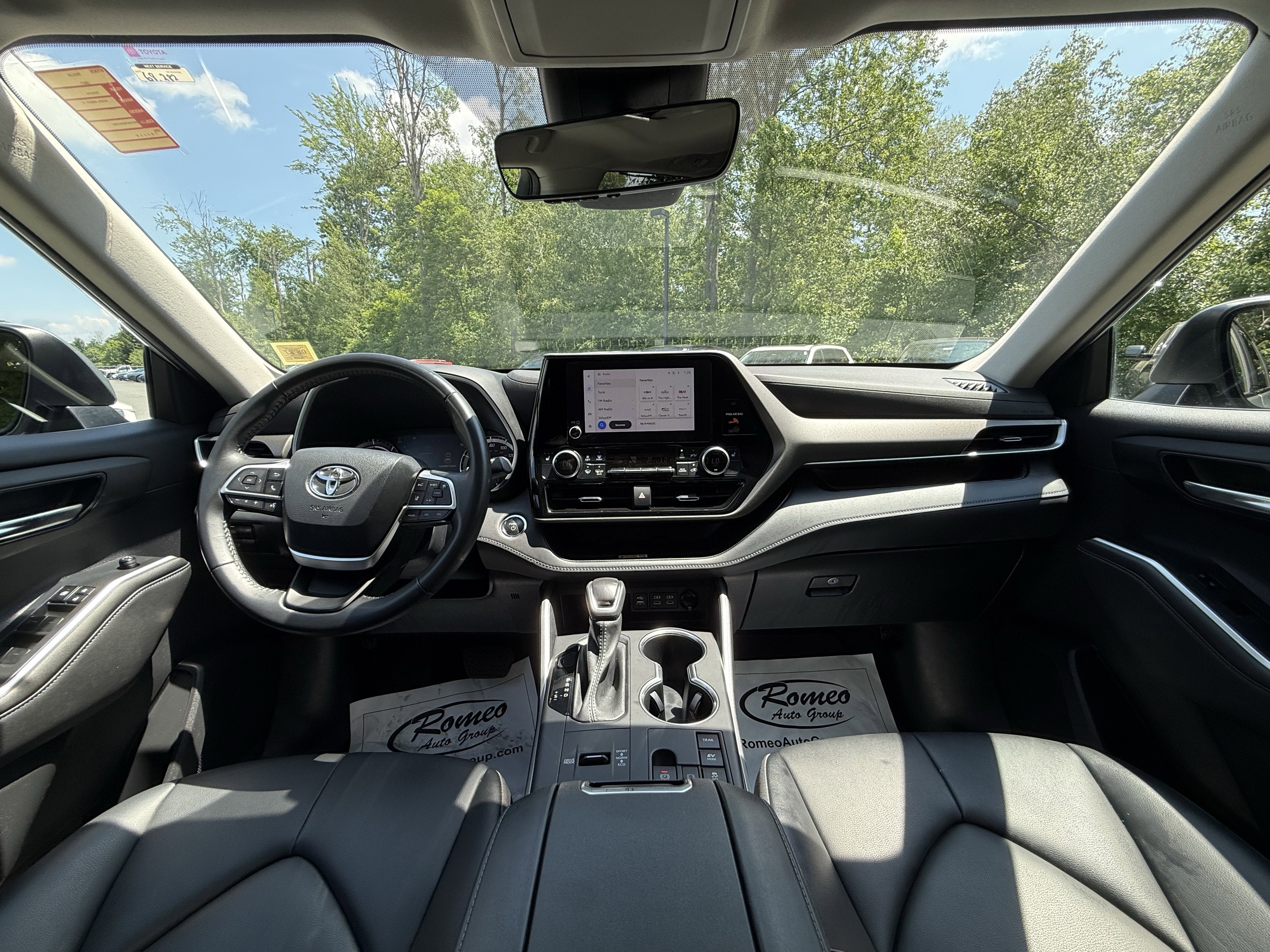 2023 Toyota Highlander Hybrid XLE