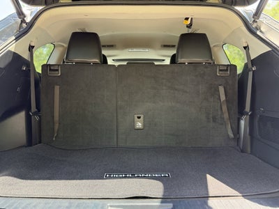 2023 Toyota Highlander Hybrid XLE