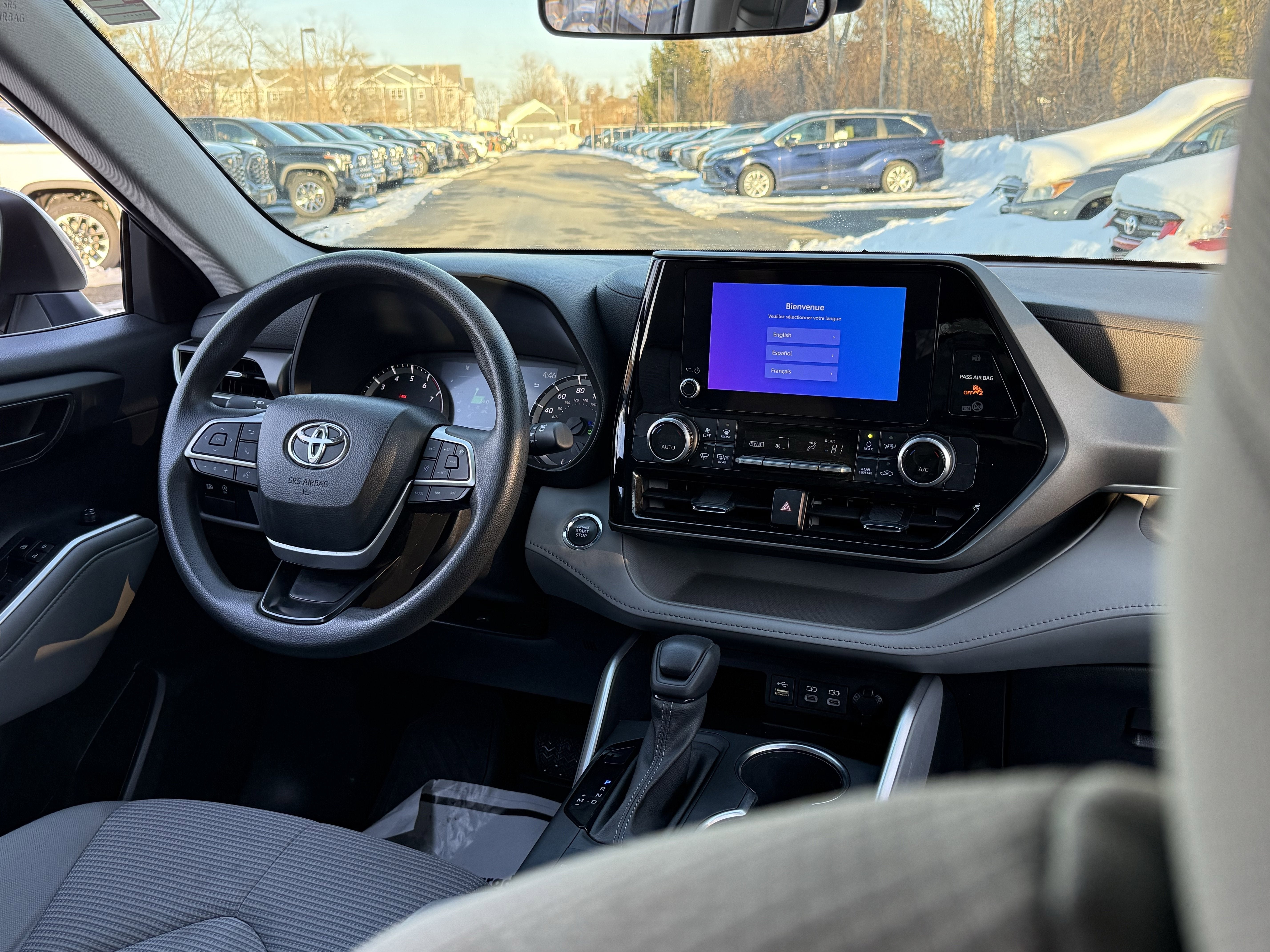 2023 Toyota Highlander L