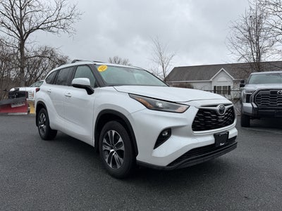 2023 Toyota Highlander XLE