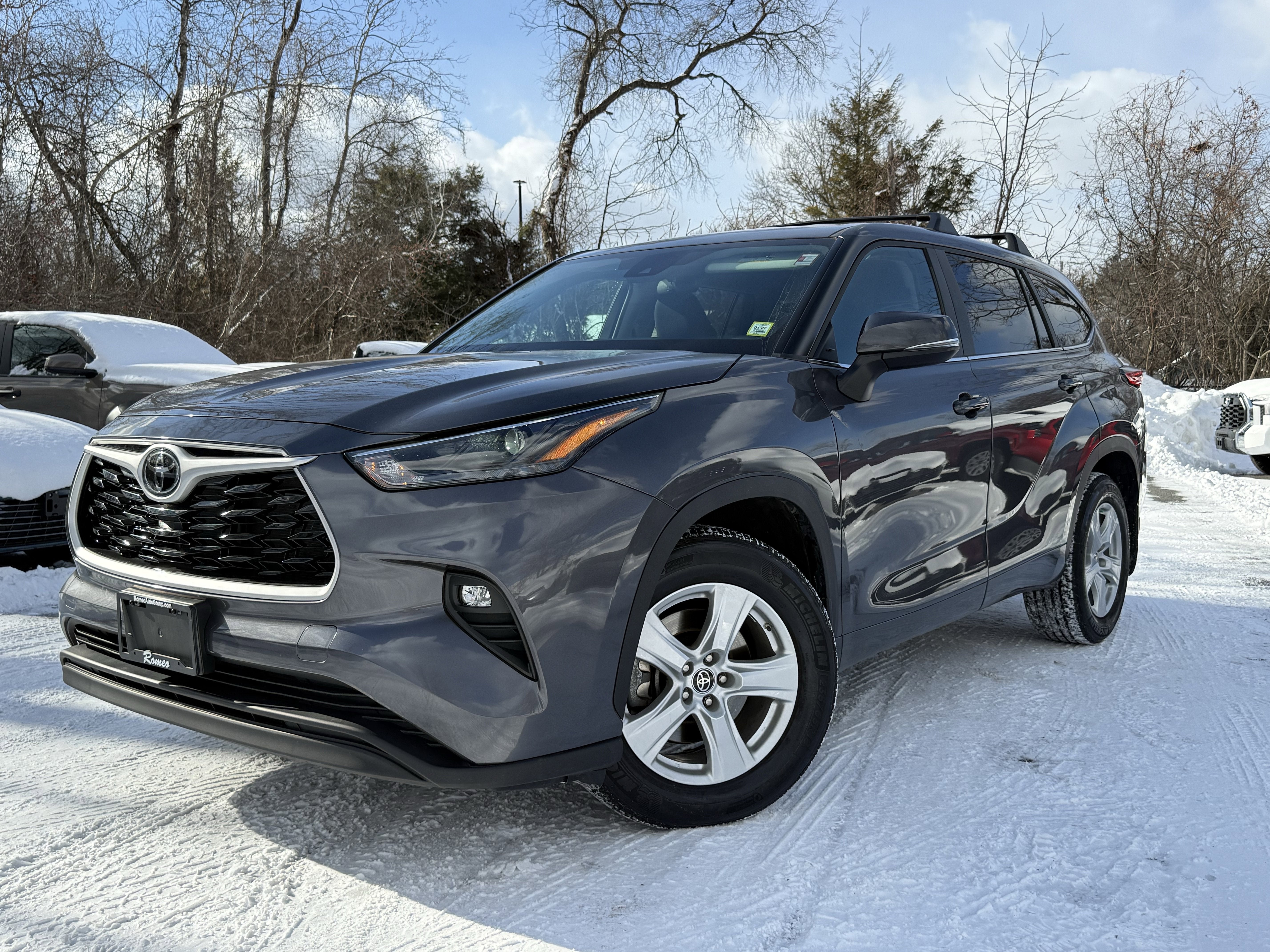 2023 Toyota Highlander LE