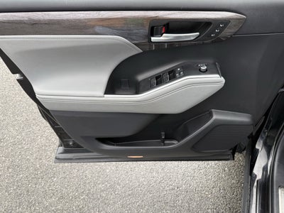 2023 Toyota Highlander Limited