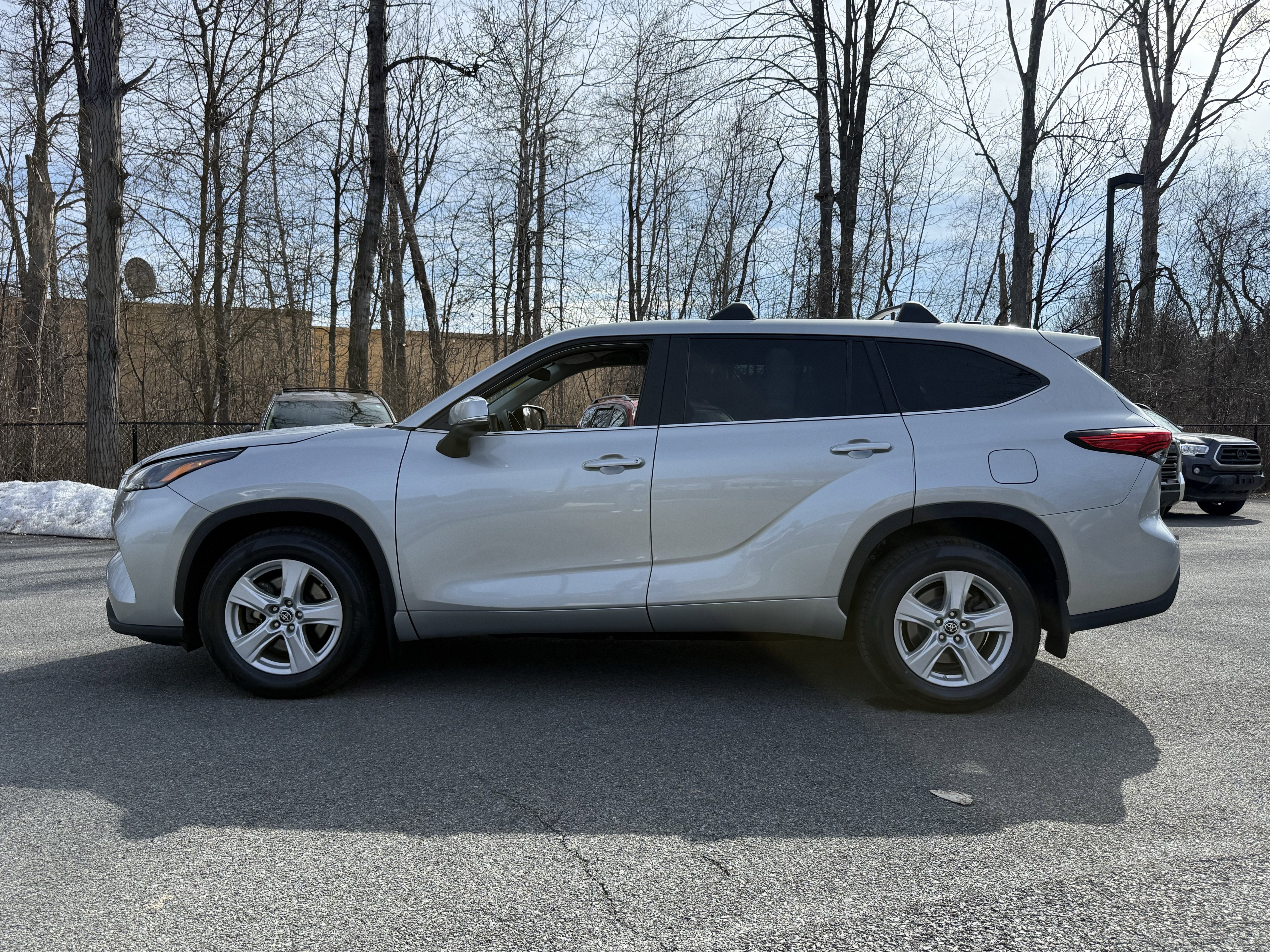 2023 Toyota Highlander L