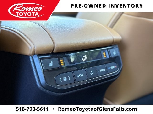 2023 Toyota Highlander Platinum