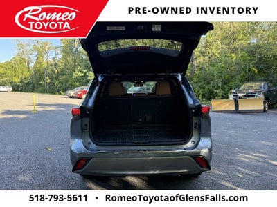 2023 Toyota Highlander Platinum