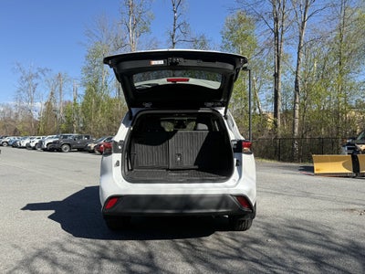 2025 Toyota Highlander XLE