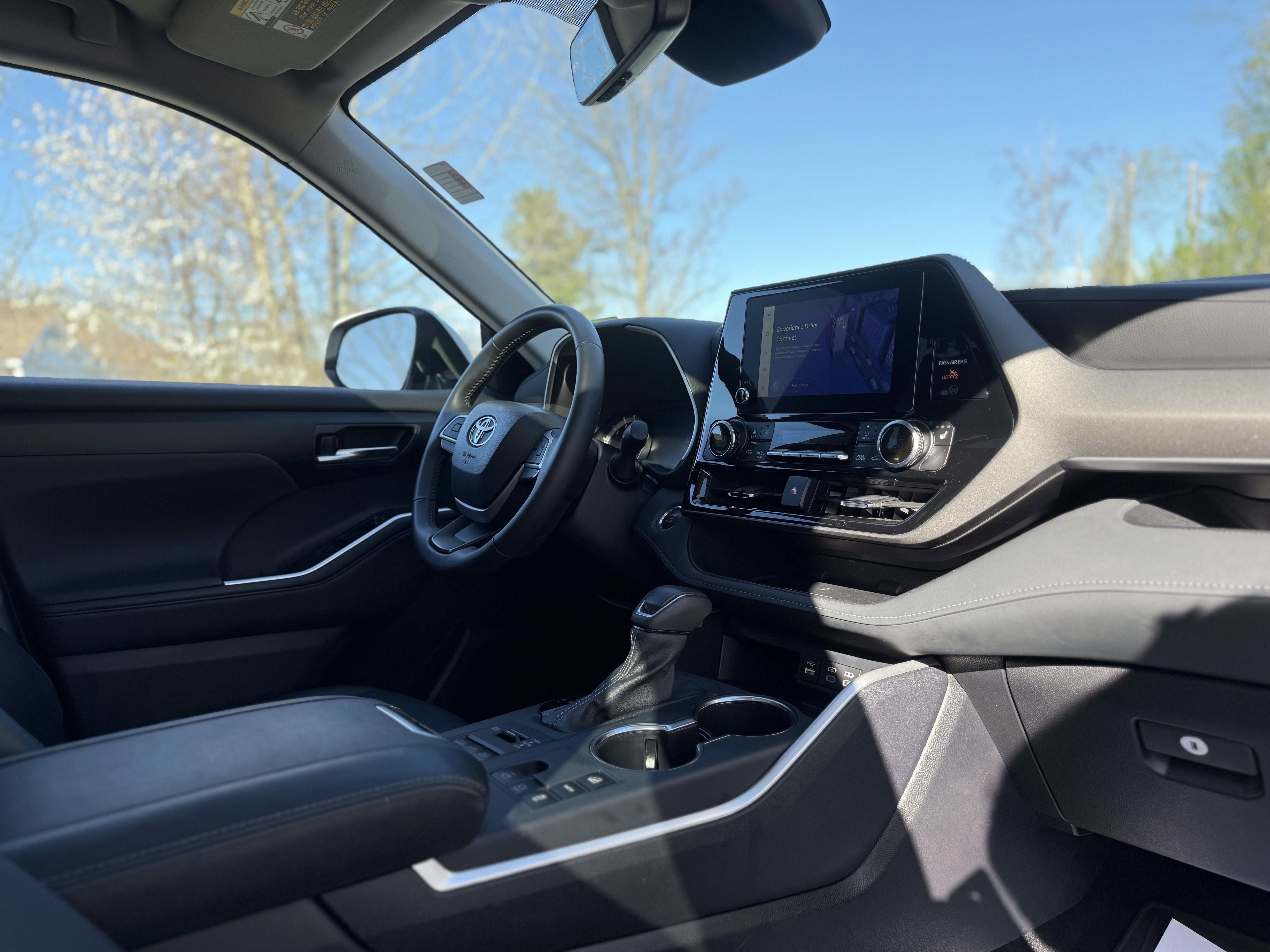 2025 Toyota Highlander XLE